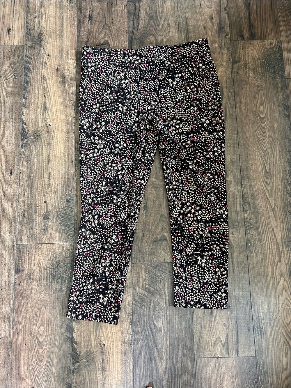 Jules & Leopold Black Pull on Pant with White and Pink Floral Print